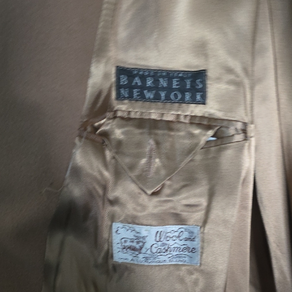 Barneys New York Men's Camel Trench Coat 52R - Picture 2 of 3